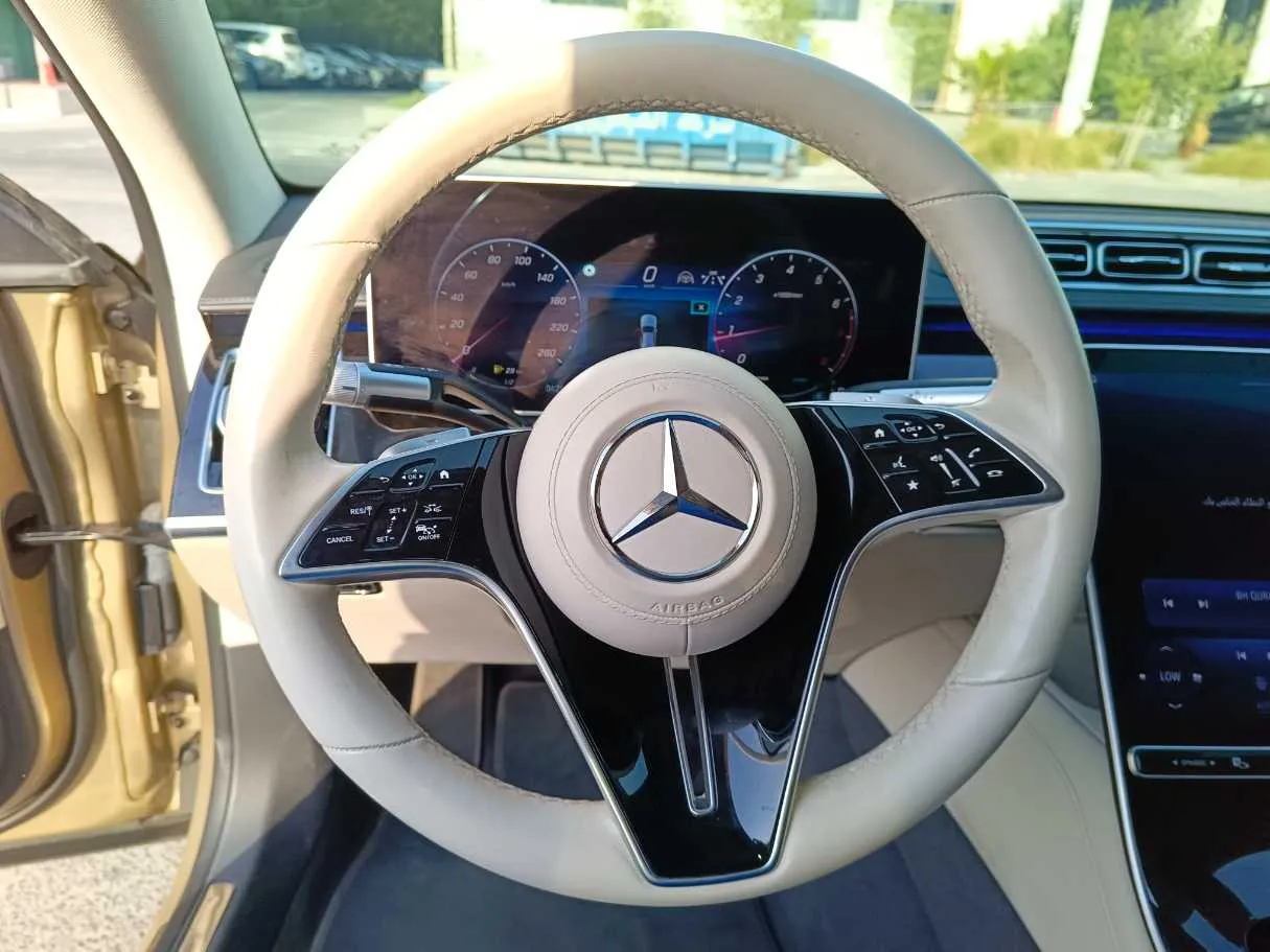 Car image 27