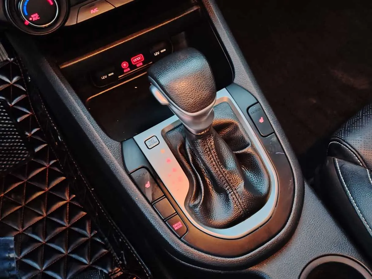 Car image 21