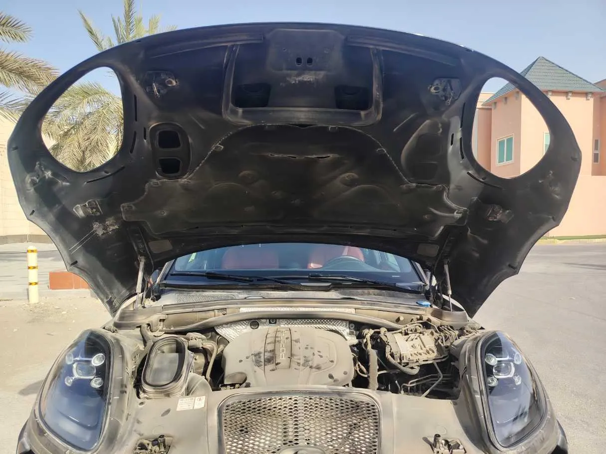 Car image 35