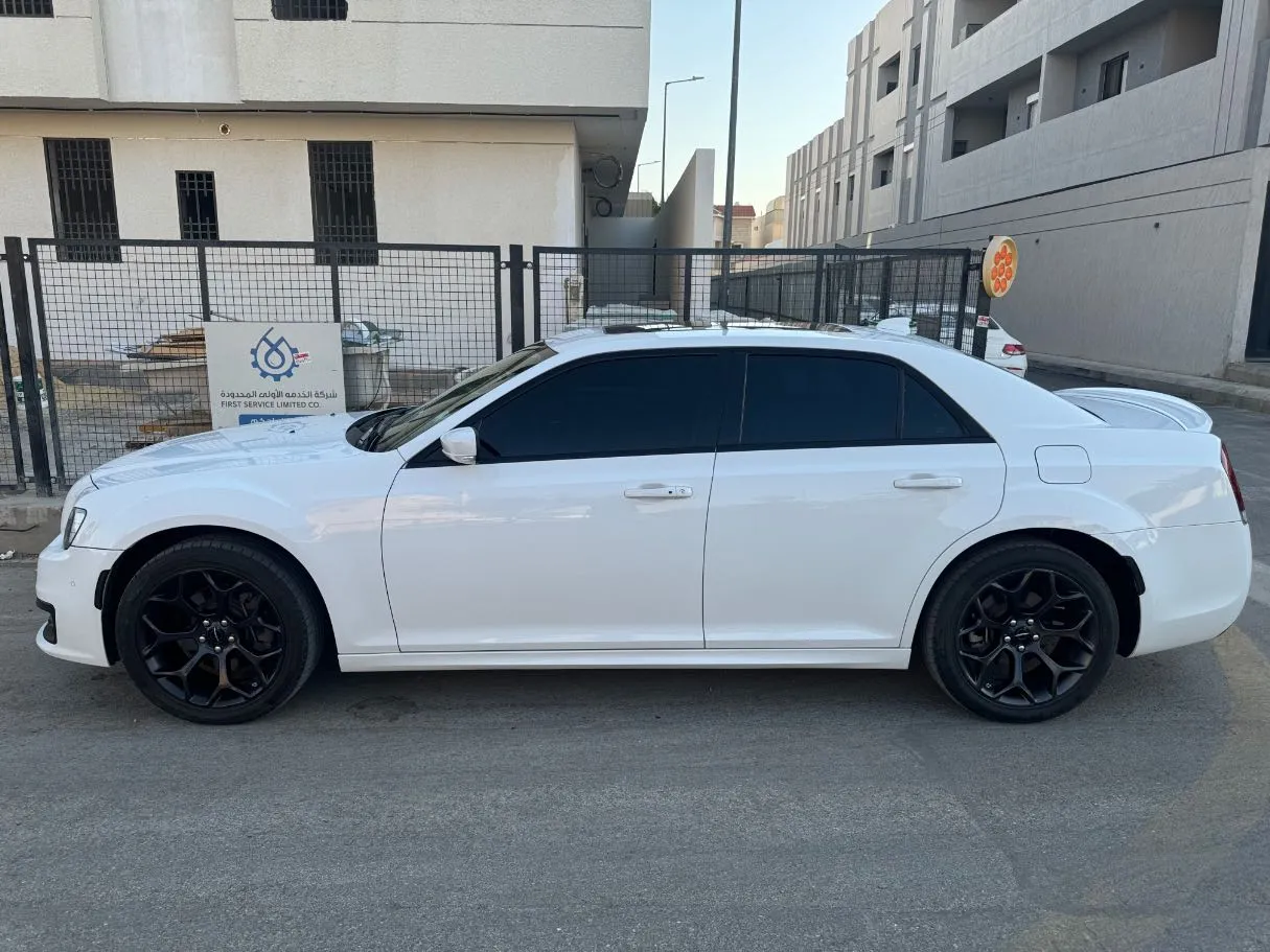 Car image 6