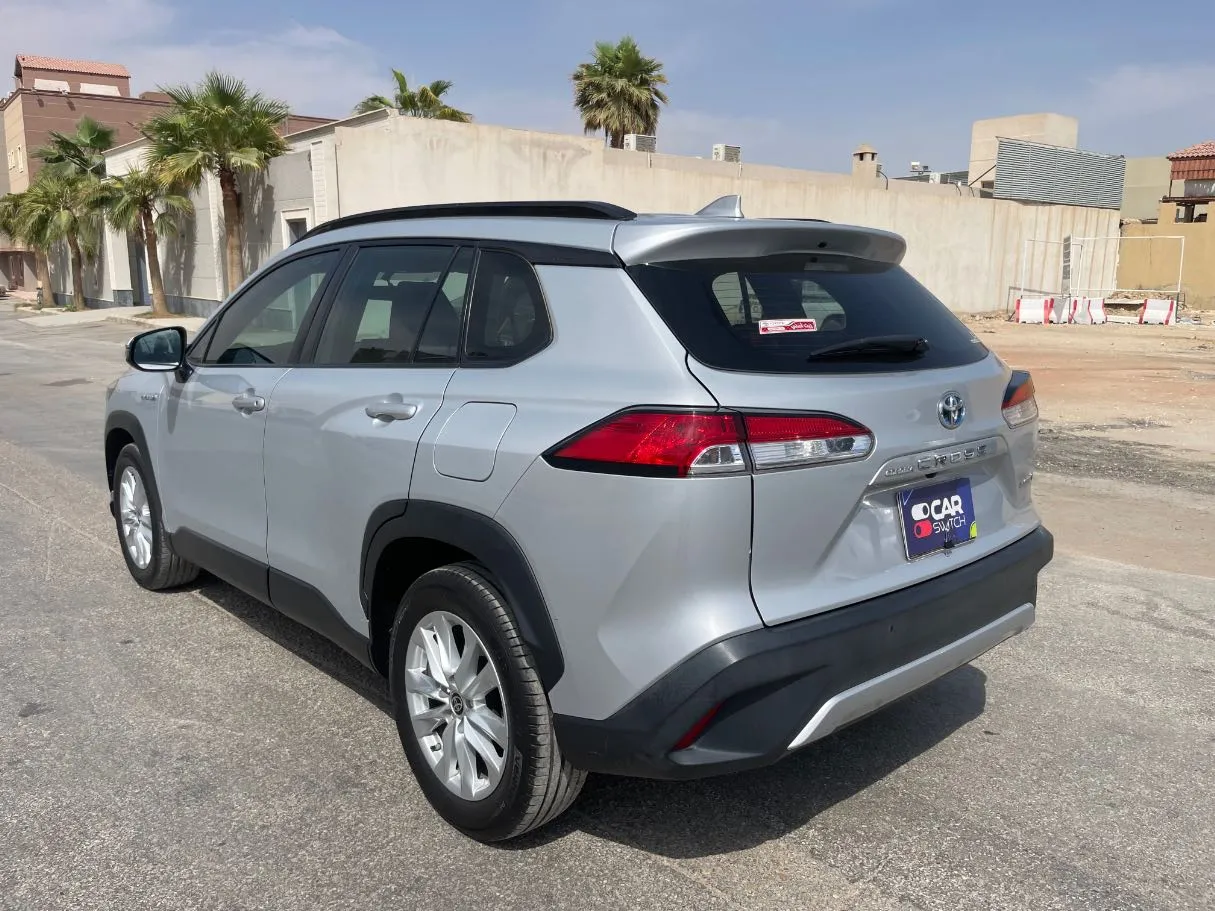 Car image 7