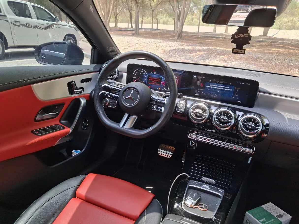 Car image 16