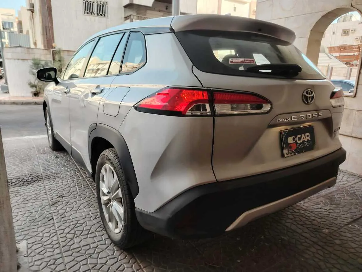 Car image 7