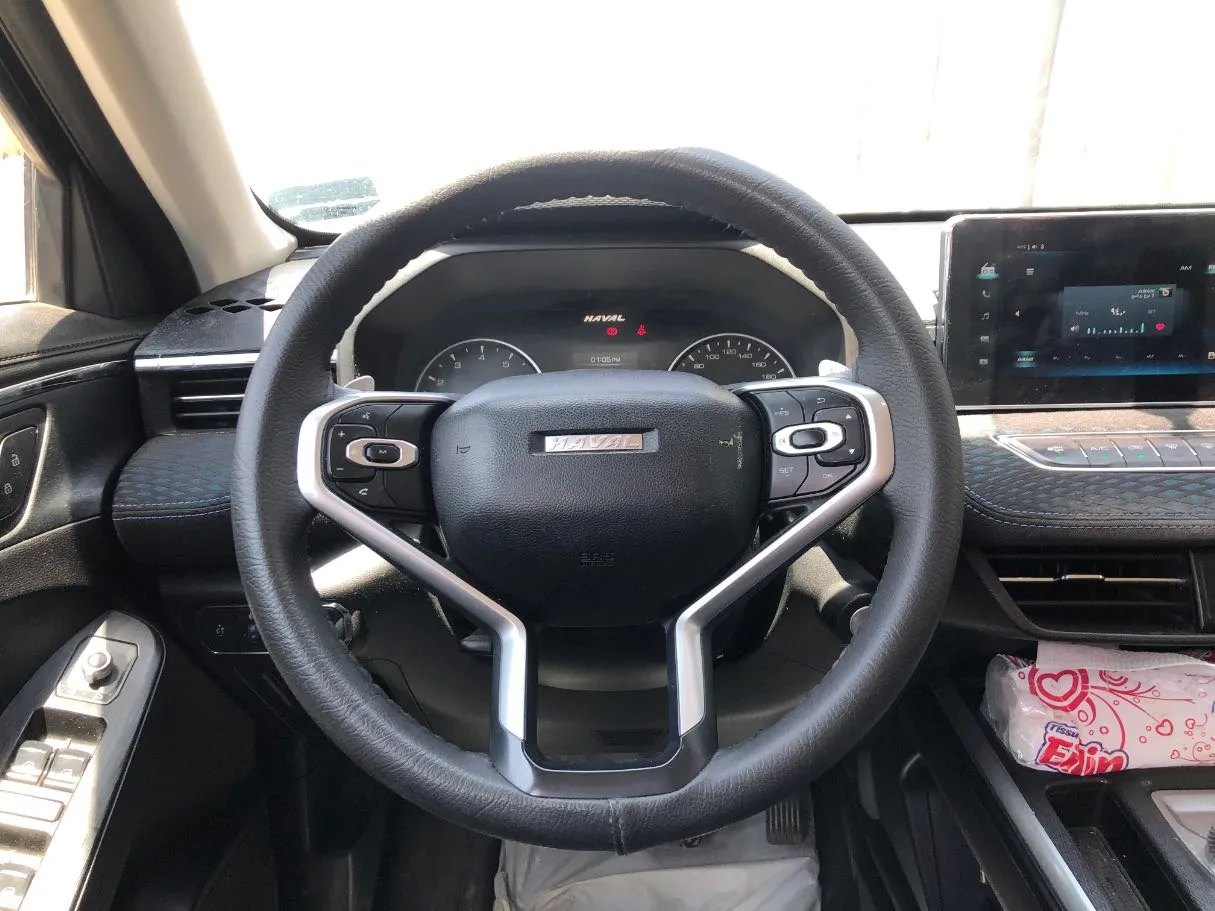 Car image 18