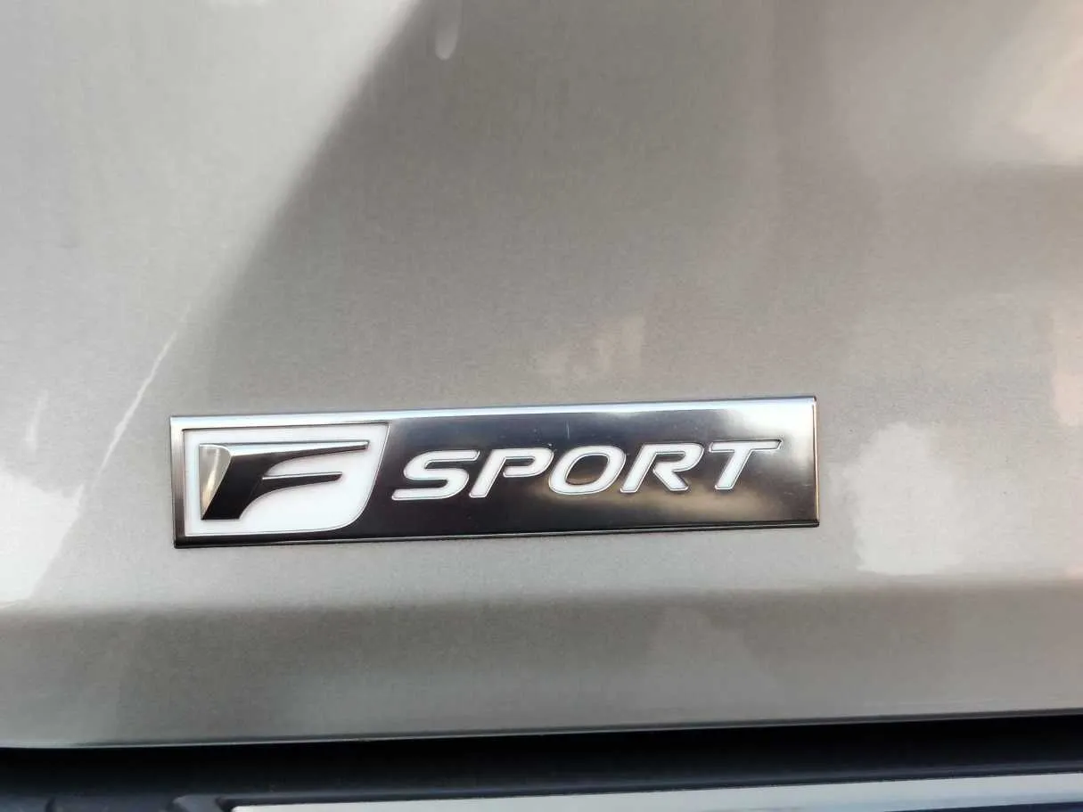Car image 35