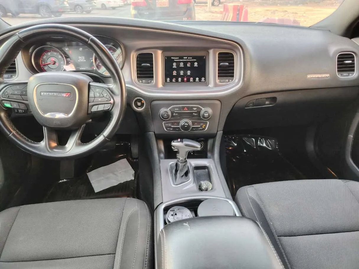 Car image 21
