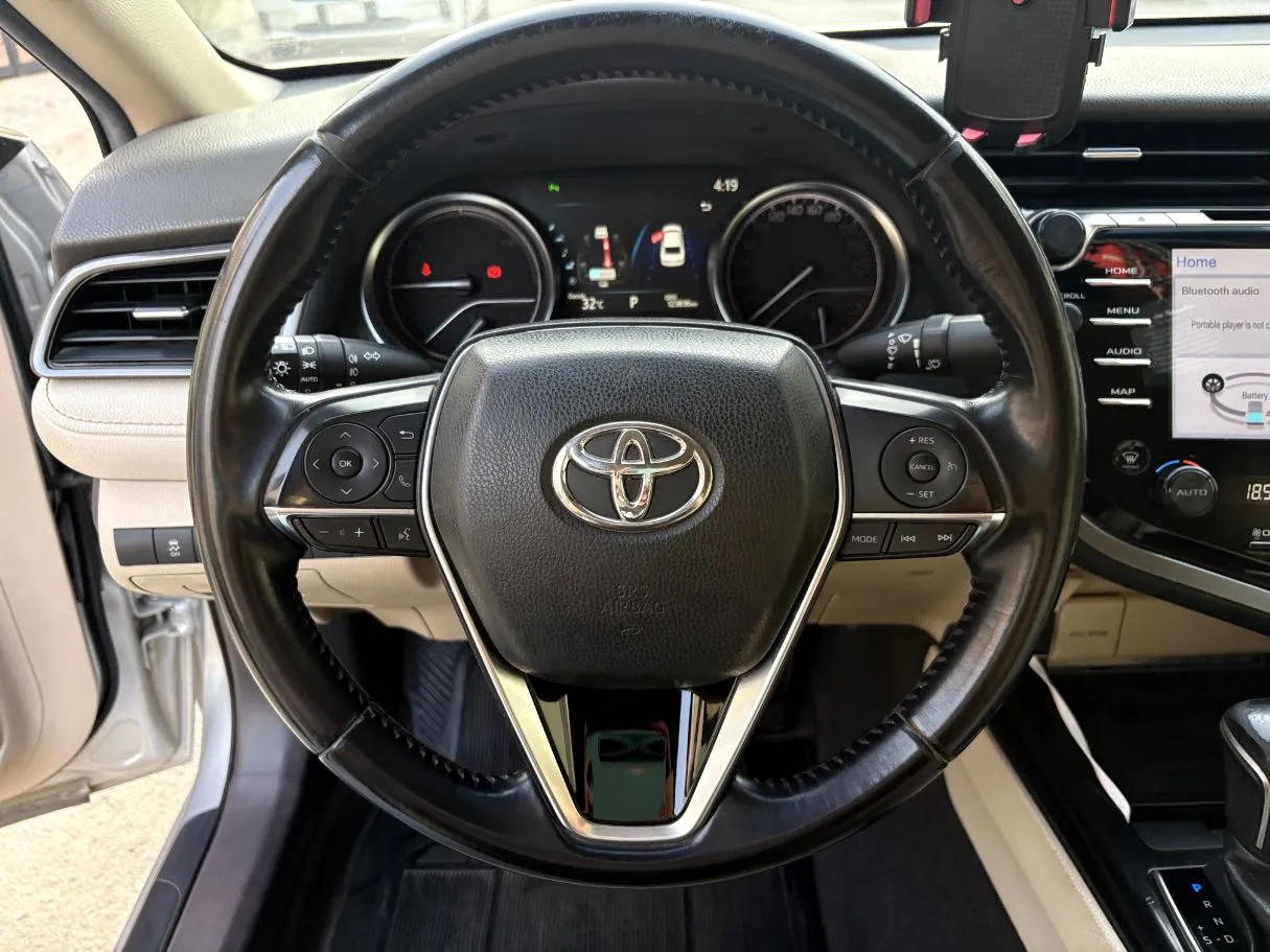 Car image 22