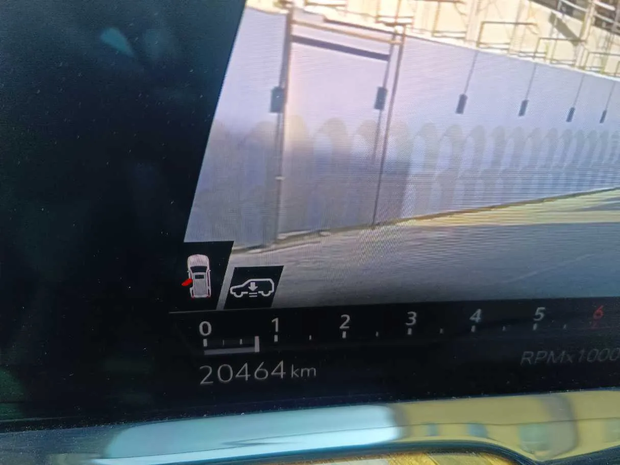 Car image 40