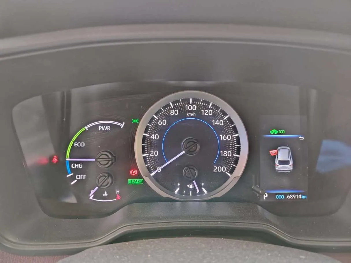 Car image 26