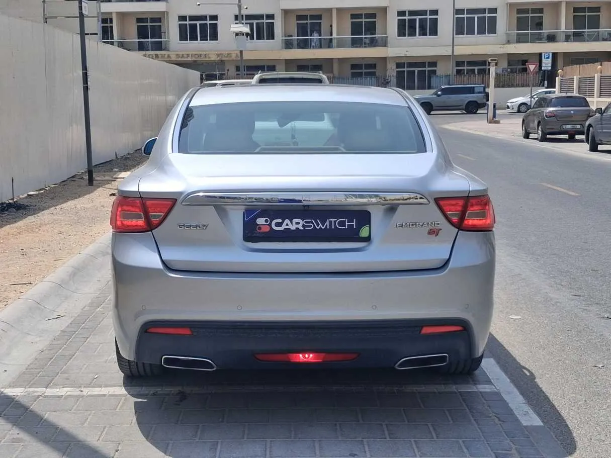 Car image 6