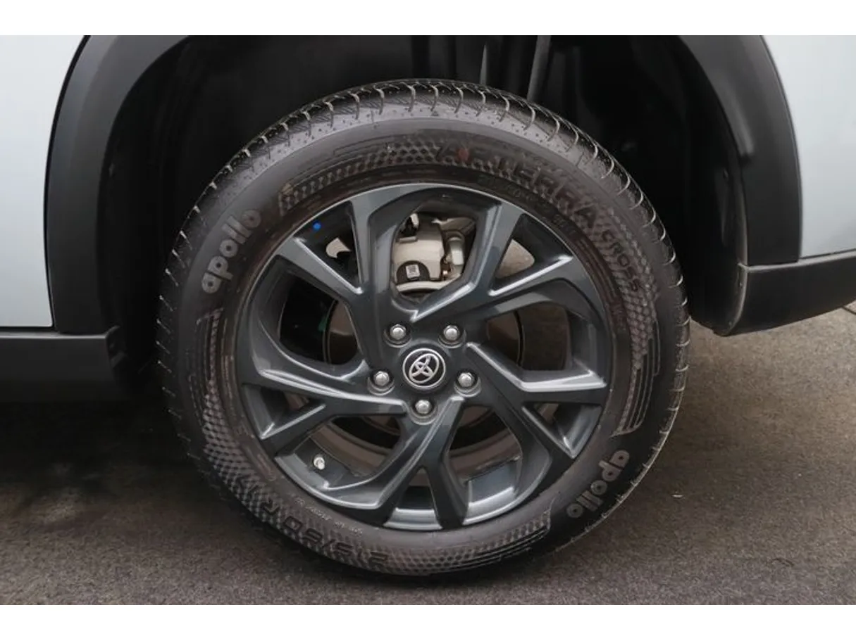 Car image 7