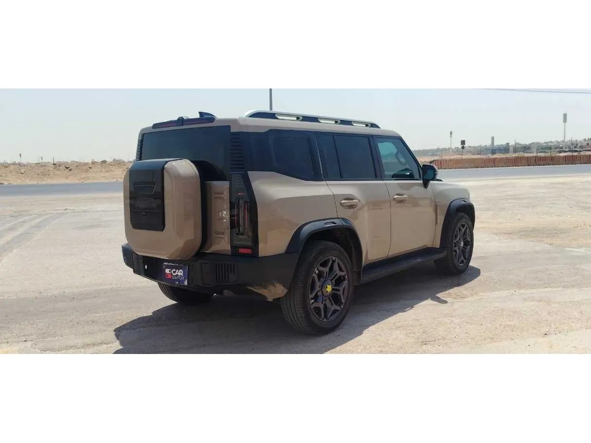 Car image 5