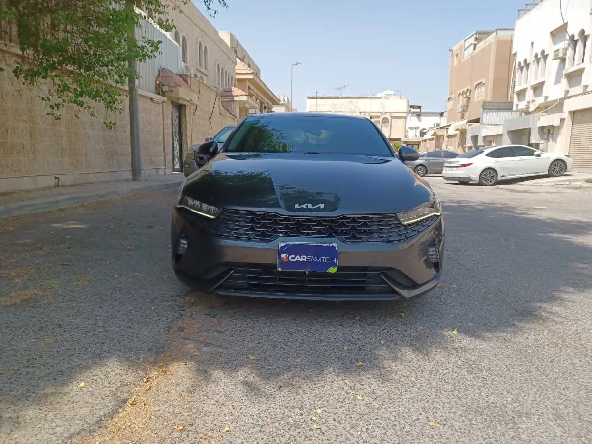 Car image 2