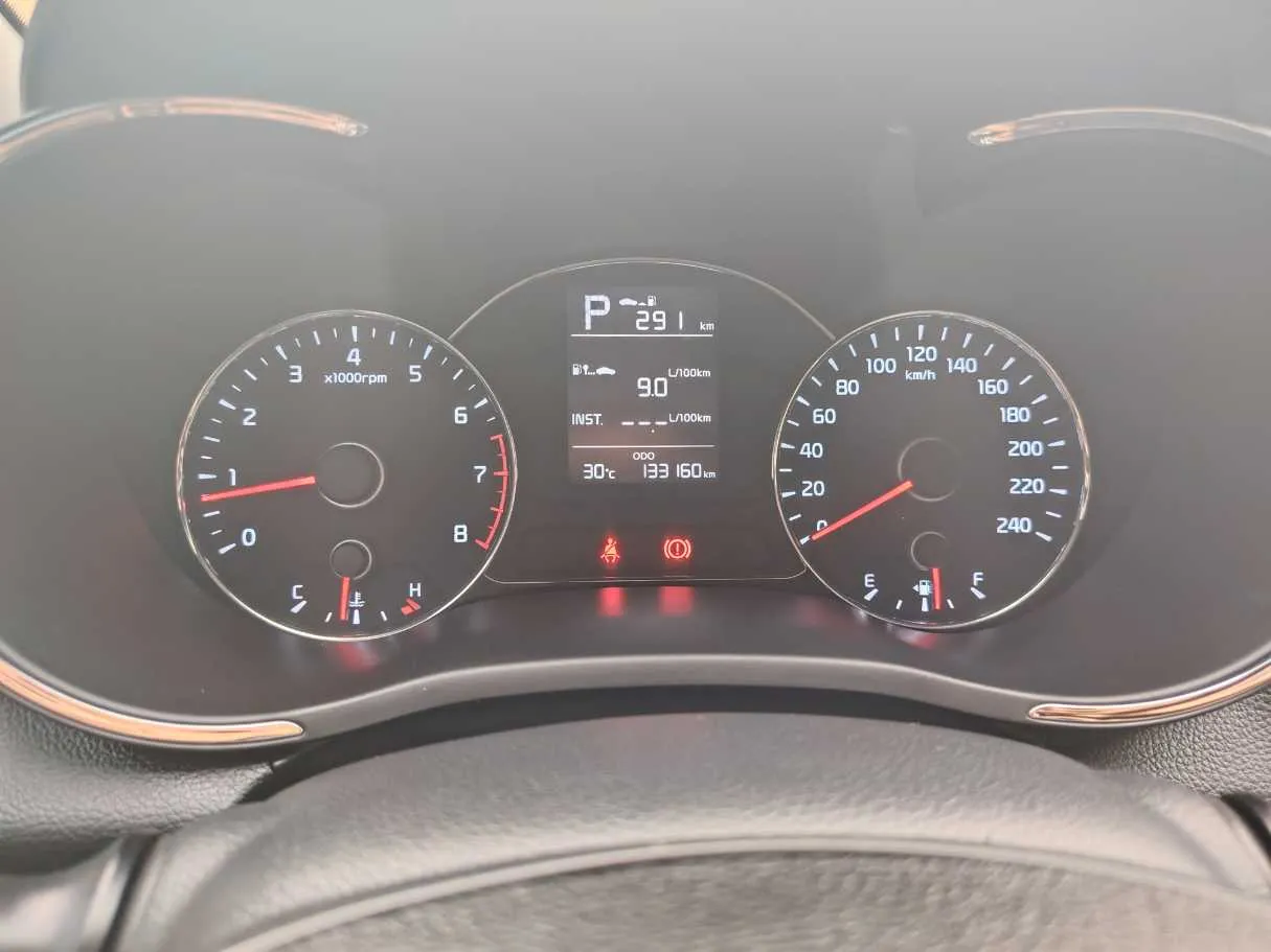 Car image 21