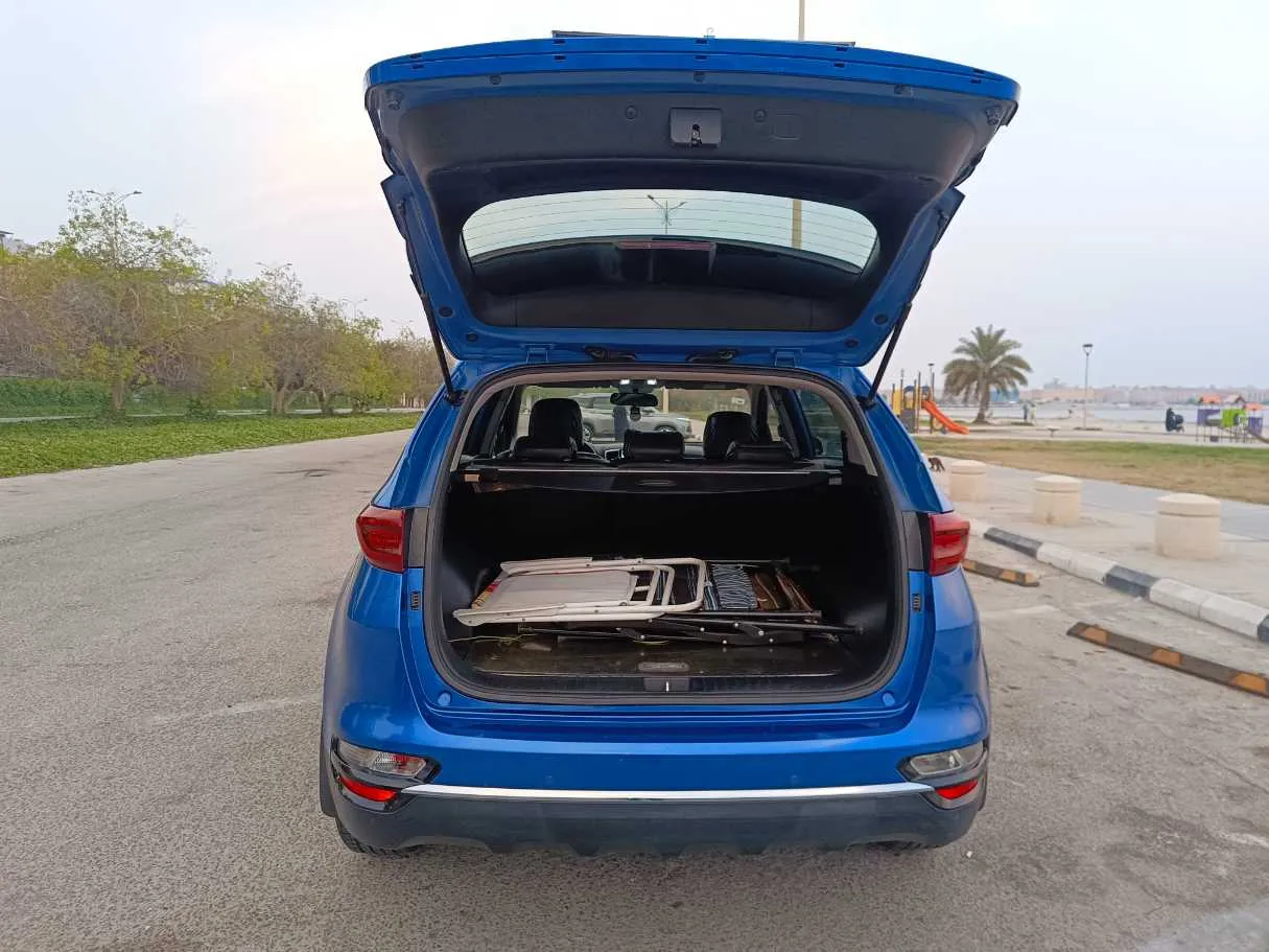 Car image 26
