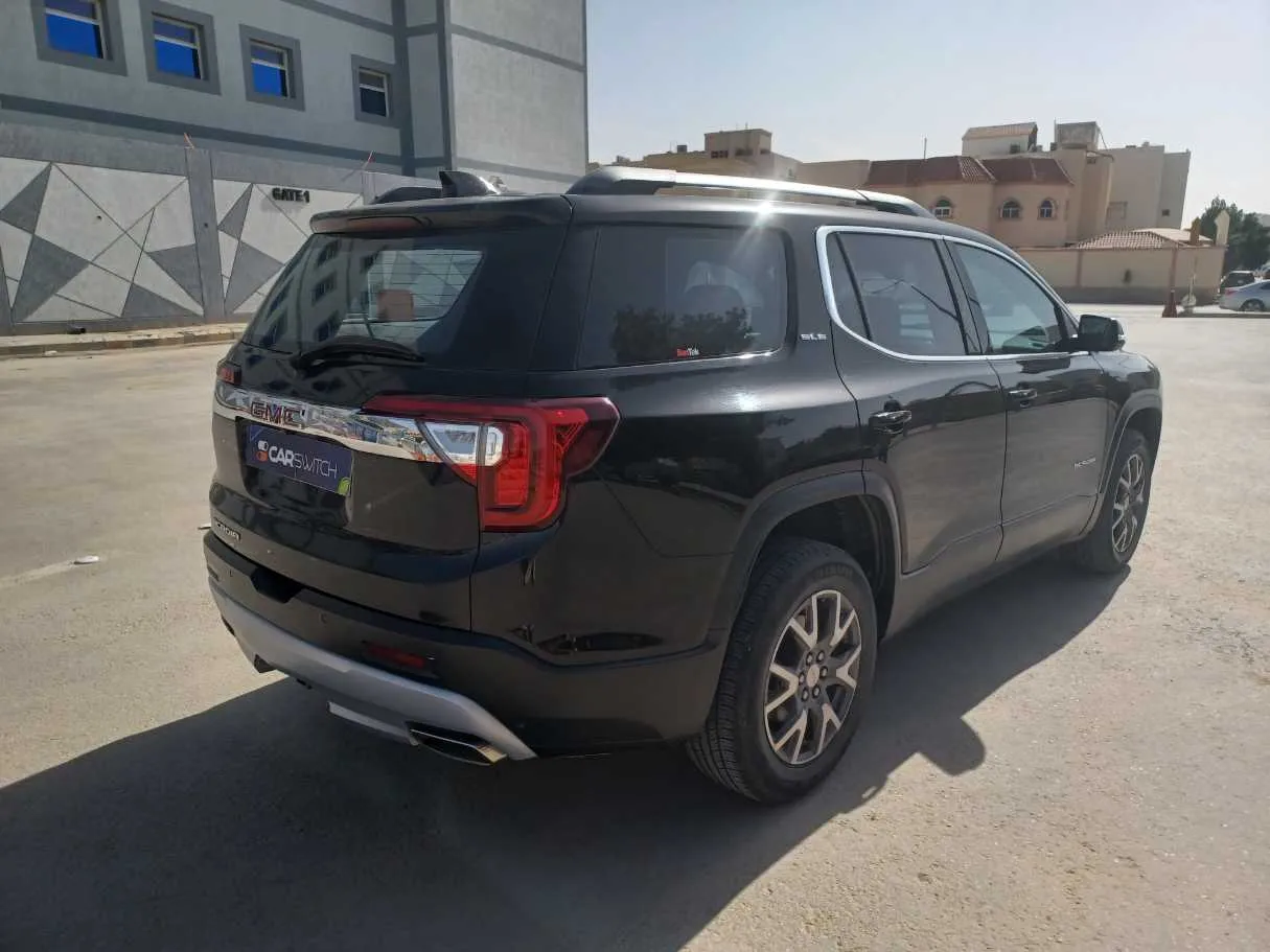 Car image 5