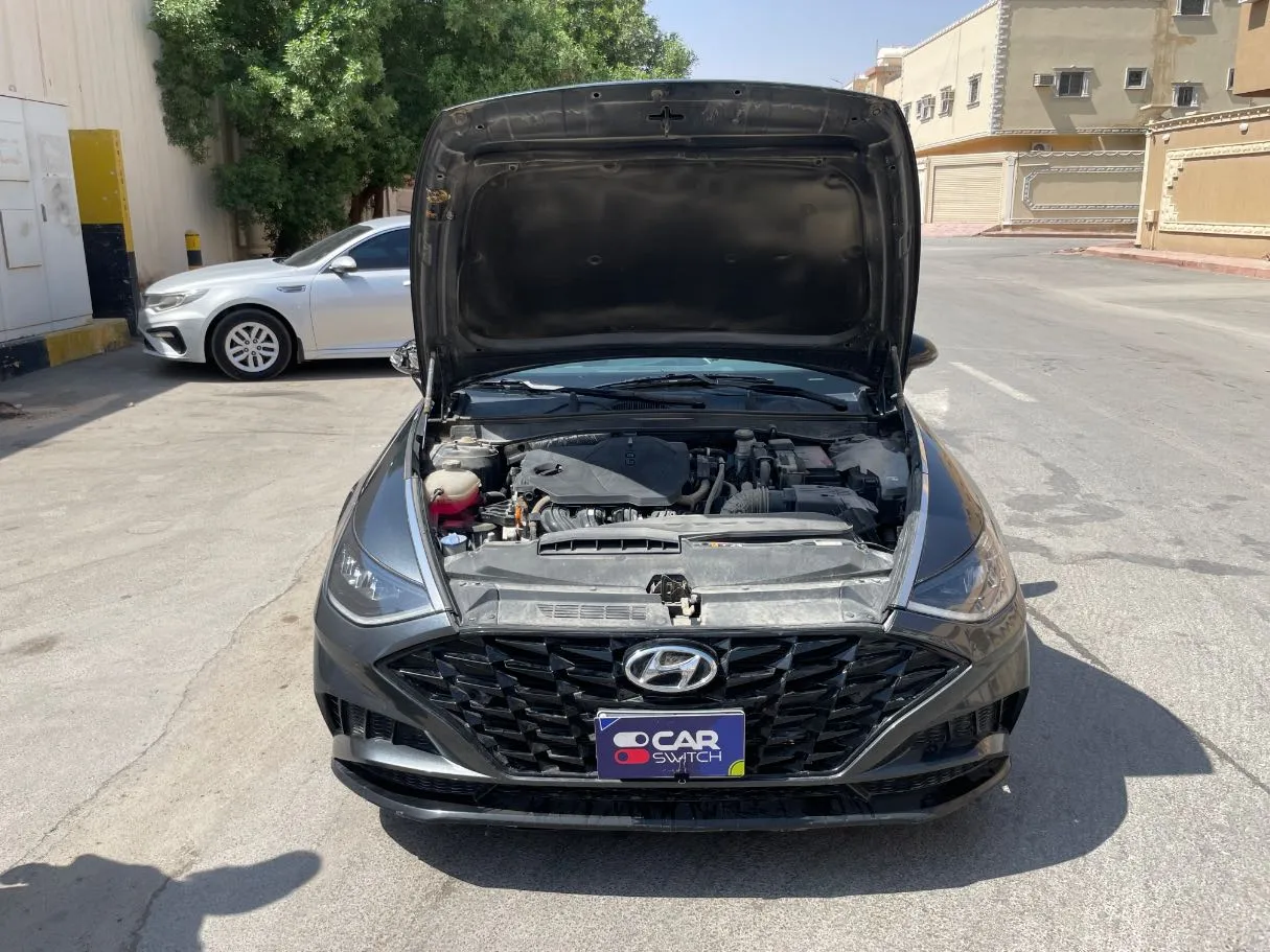 Car image 20
