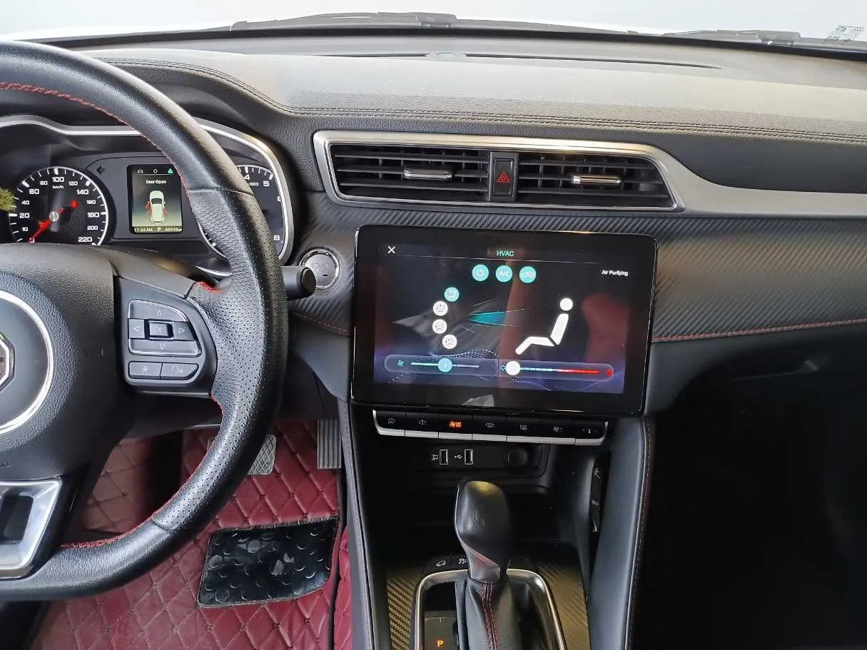 Car image 16