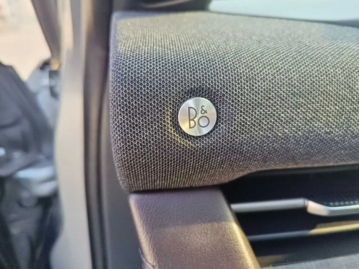 Car image 42