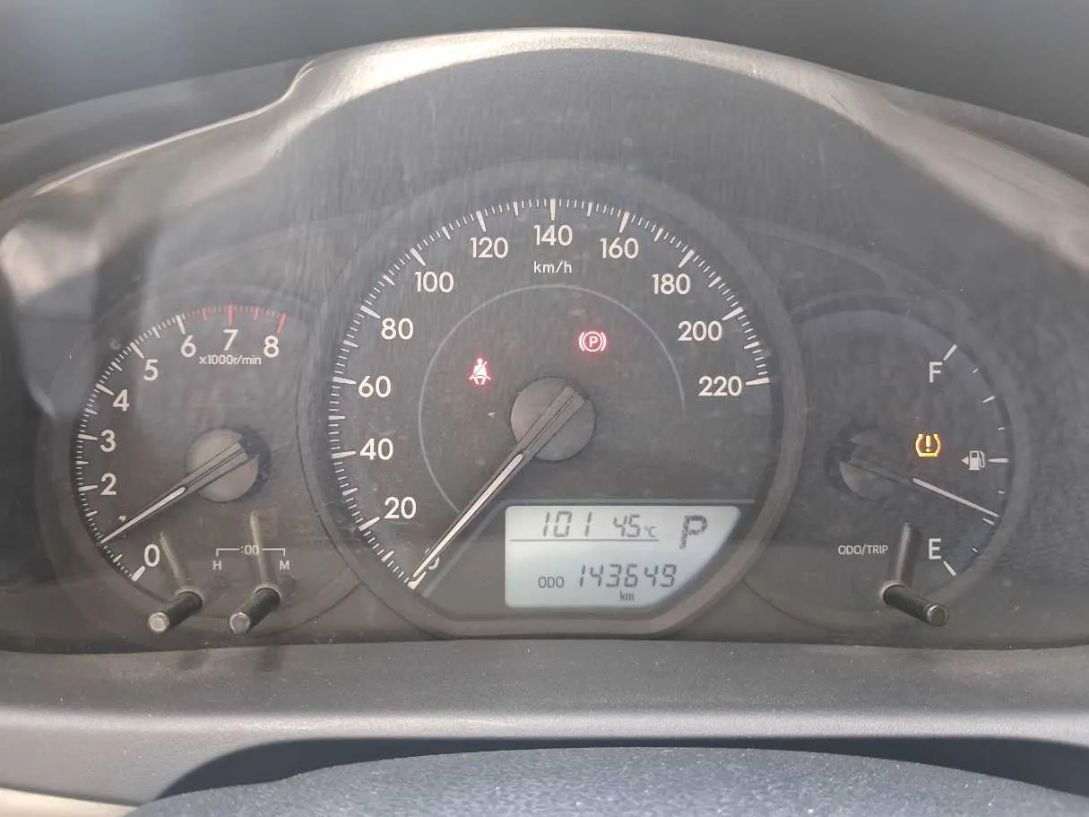 Car image 17