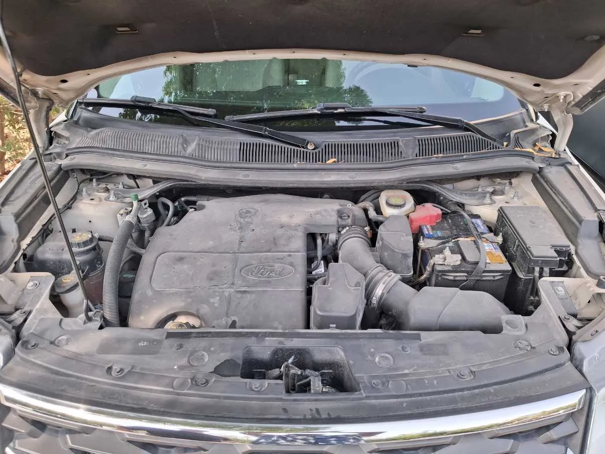 Car image 22