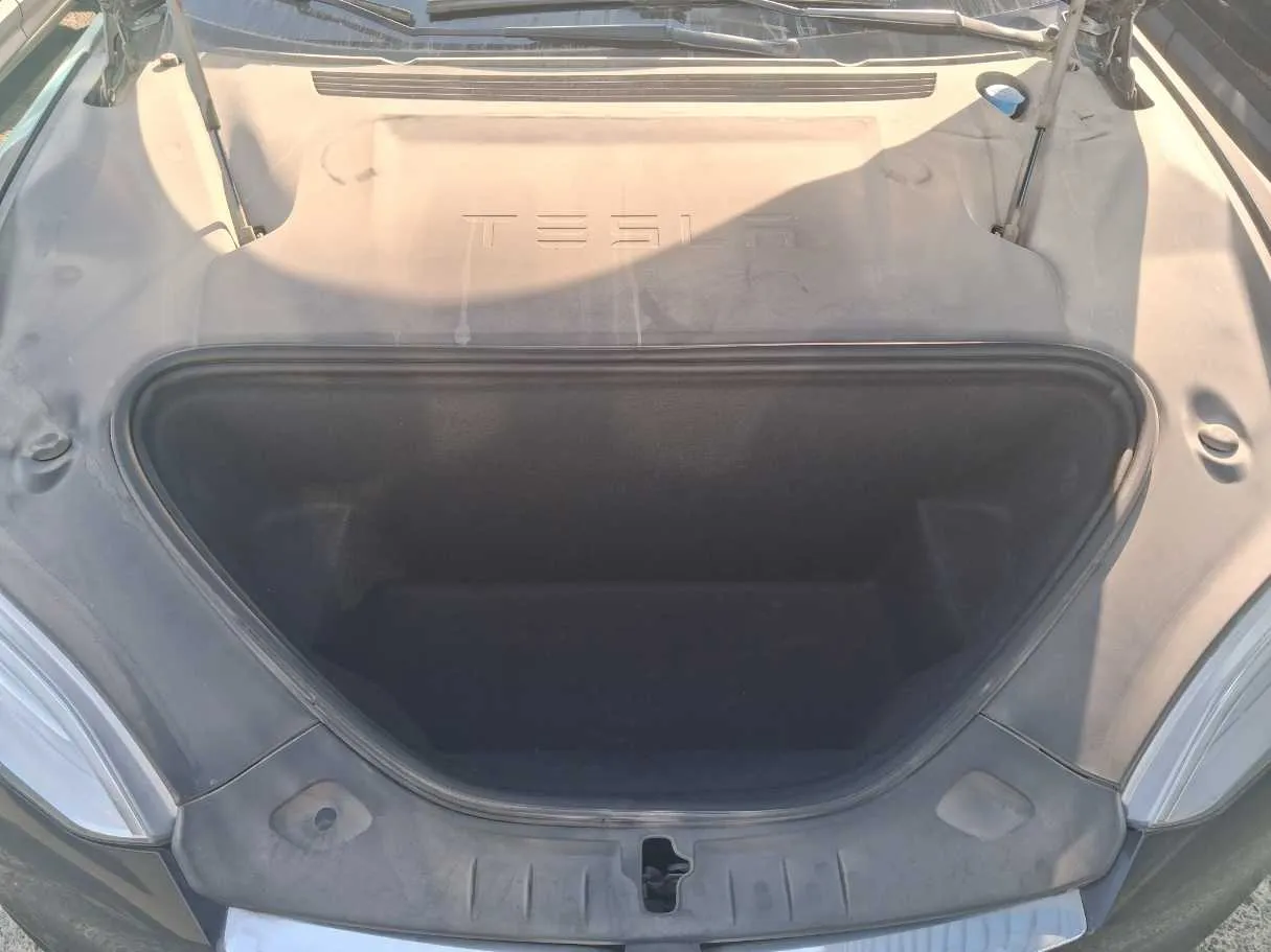 Car image 34
