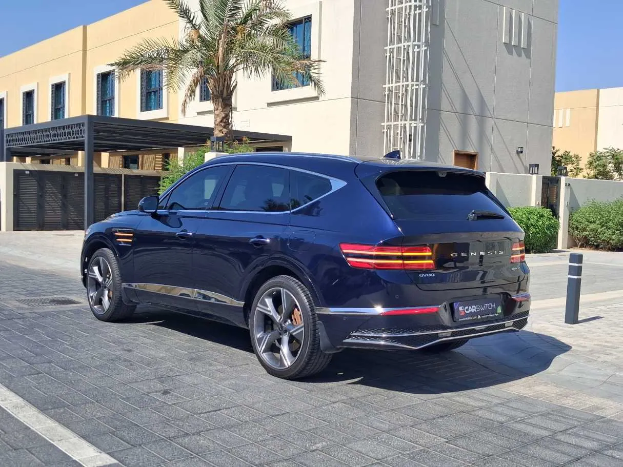 Car image 7