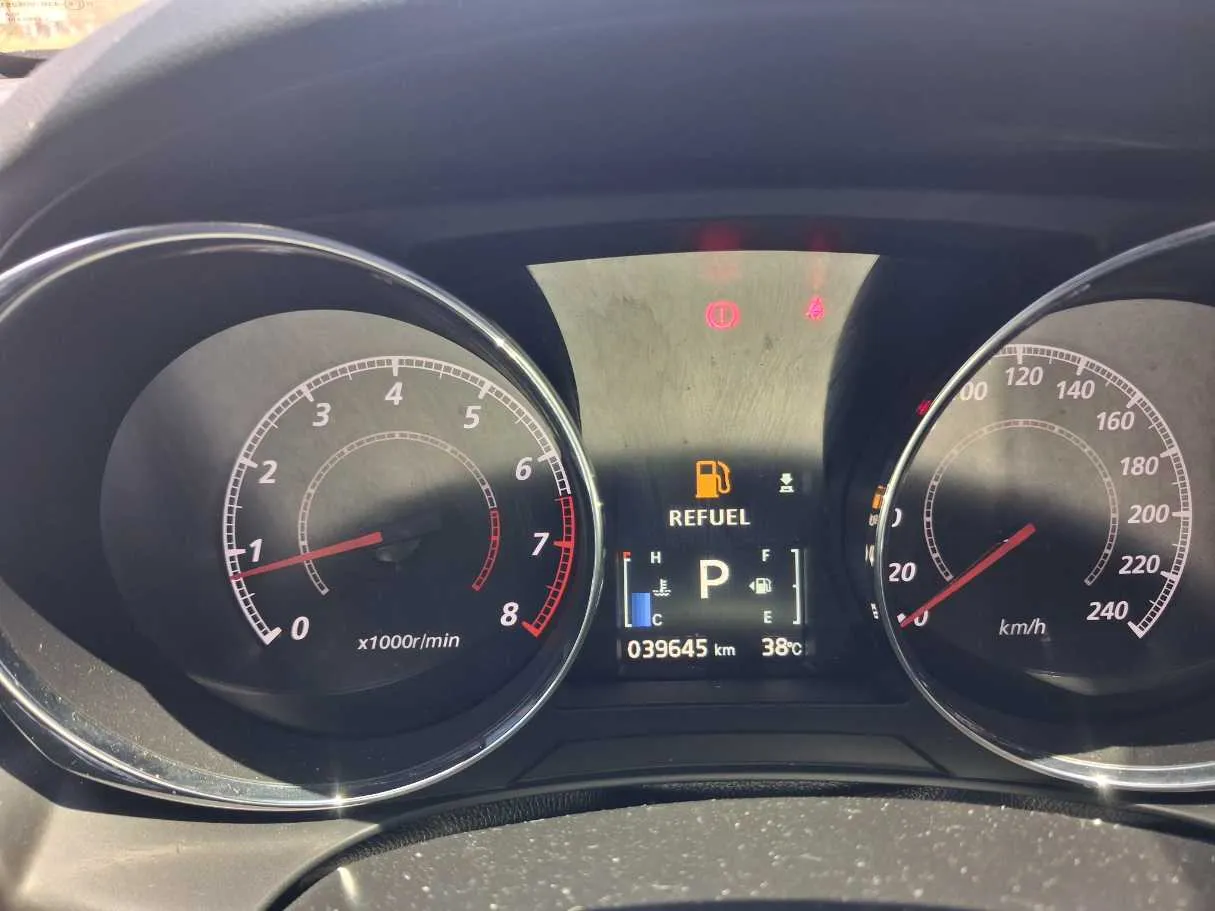 Car image 18