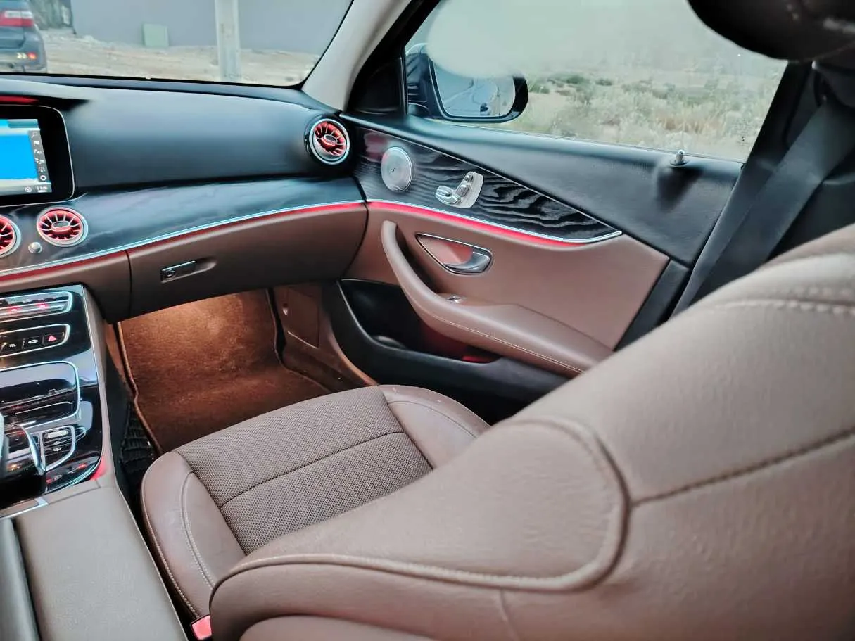 Car image 31