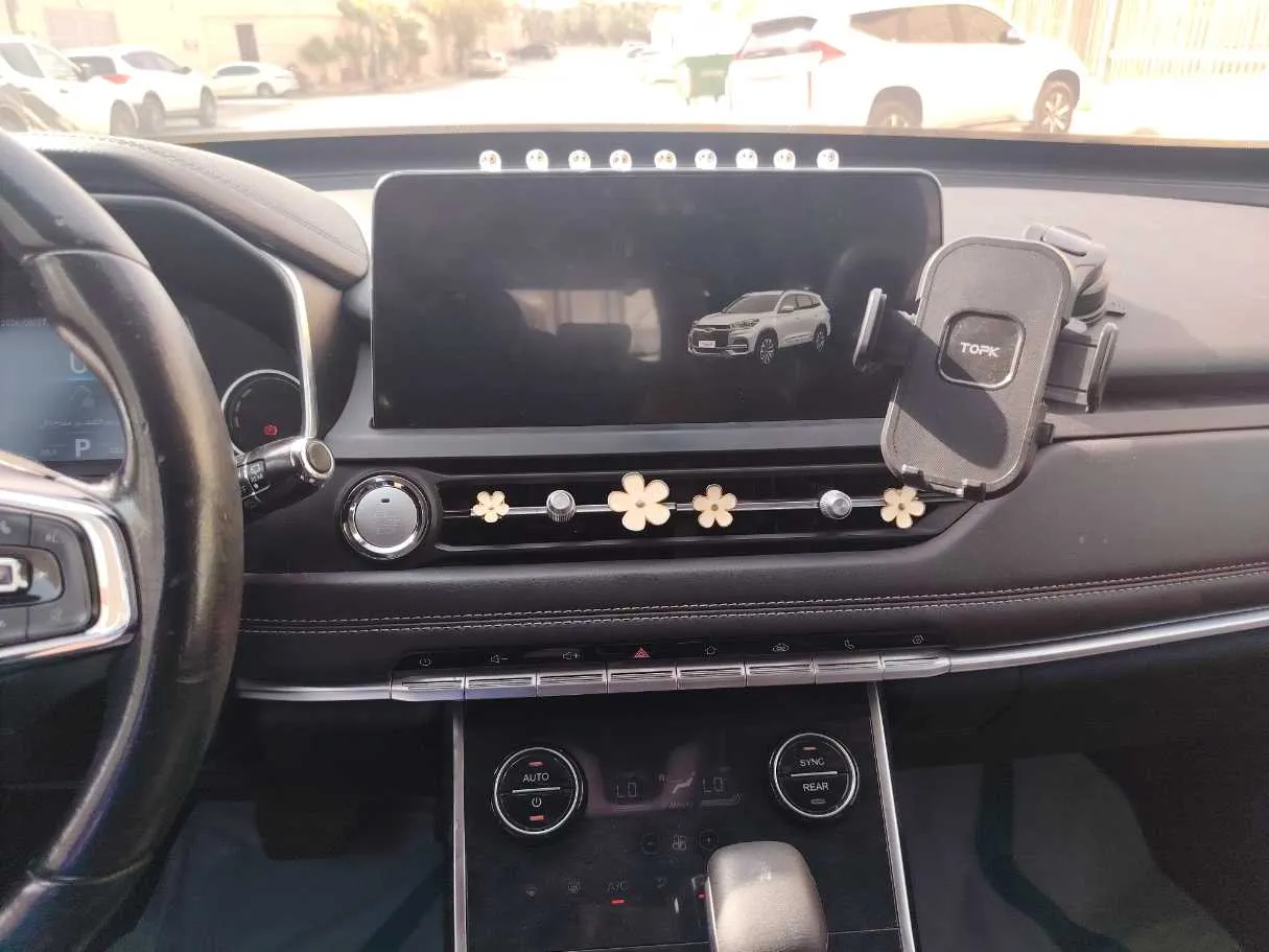 Car image 21