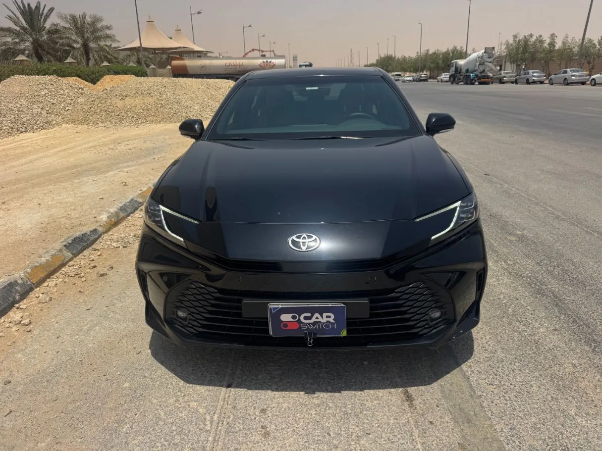 Car image 2