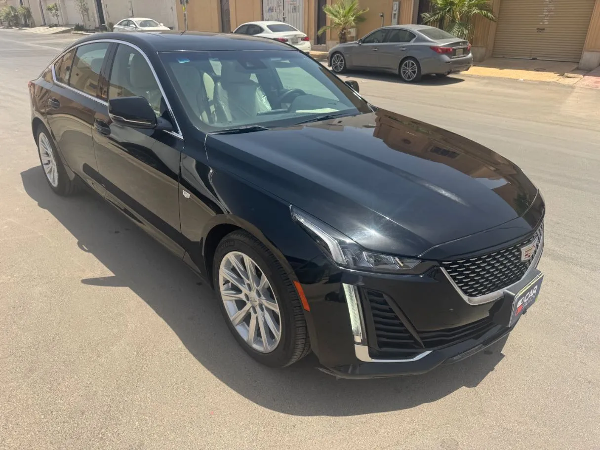 Car image 3