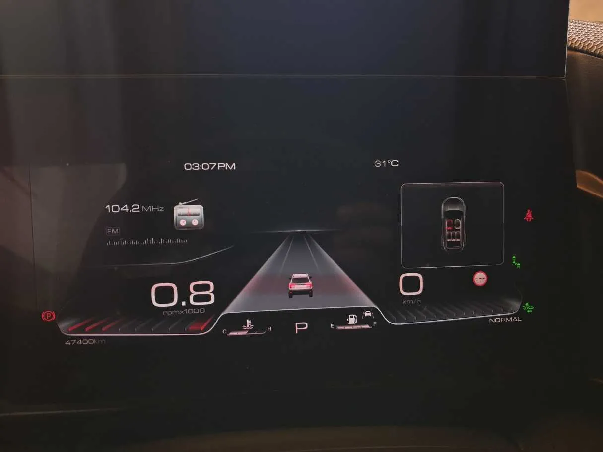 Car image 19