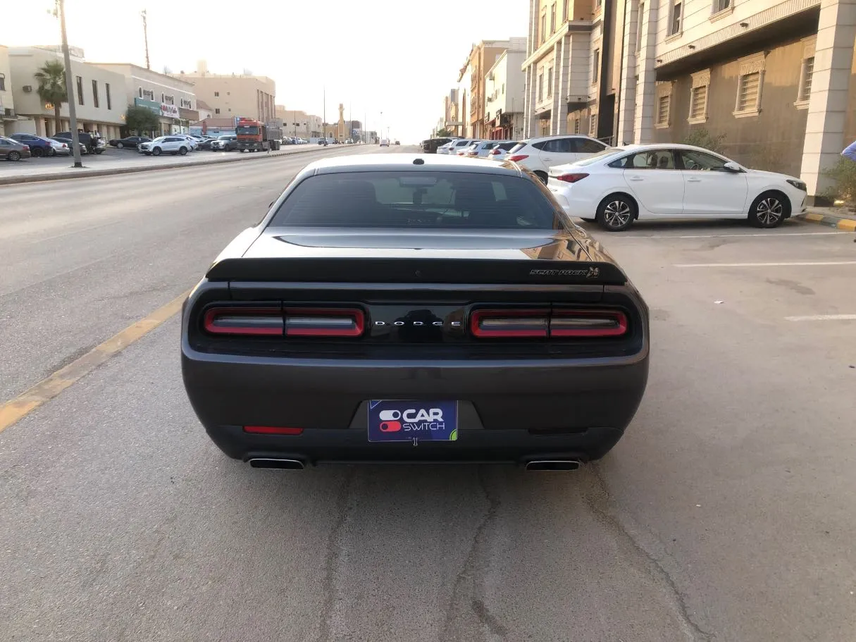 Car image 6