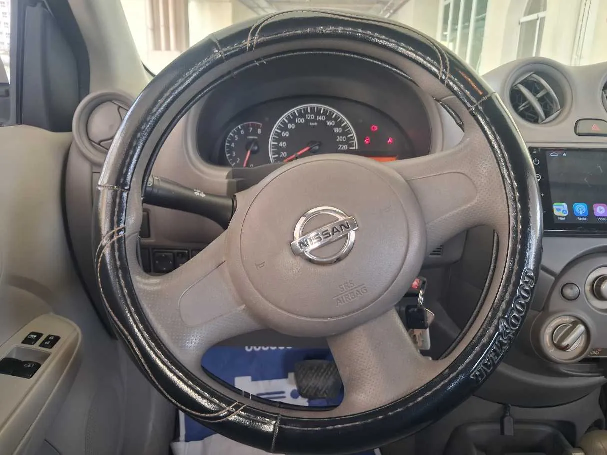 Car image 15
