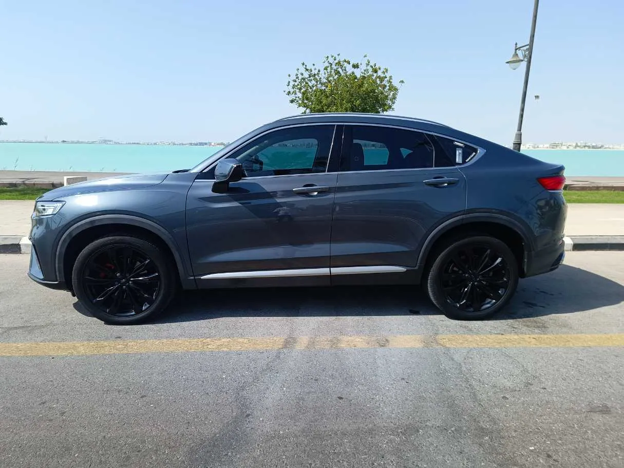 Car image 7