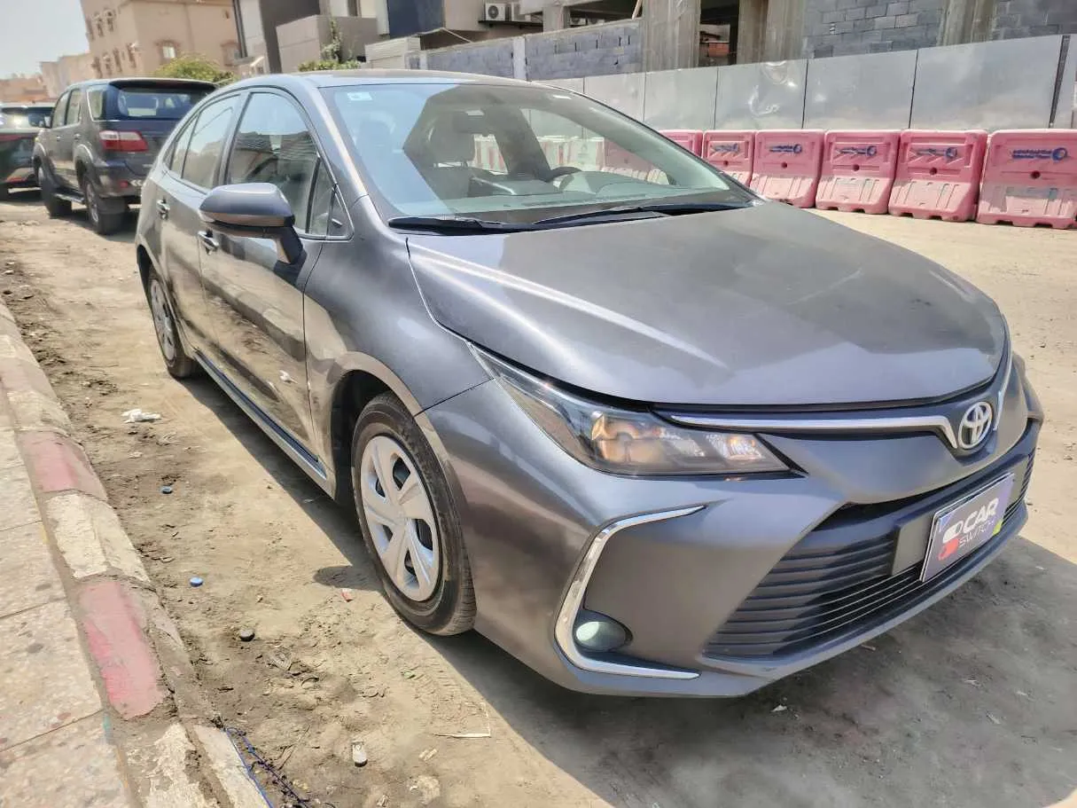 Car image 3