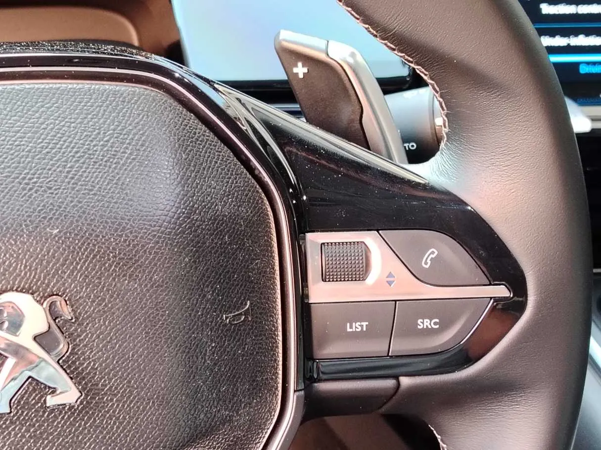Car image 28