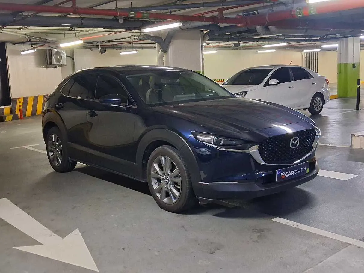 Car image 3