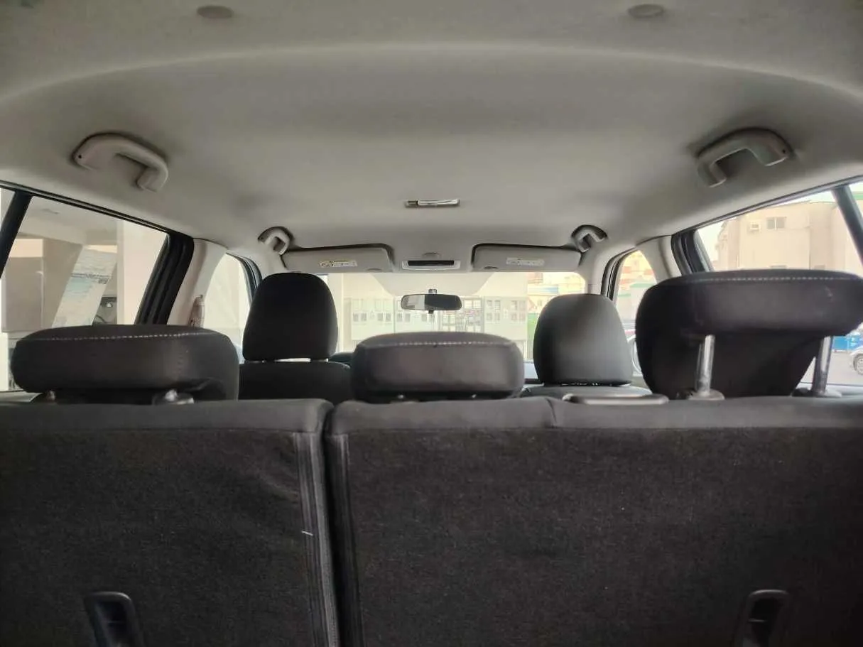 Car image 21