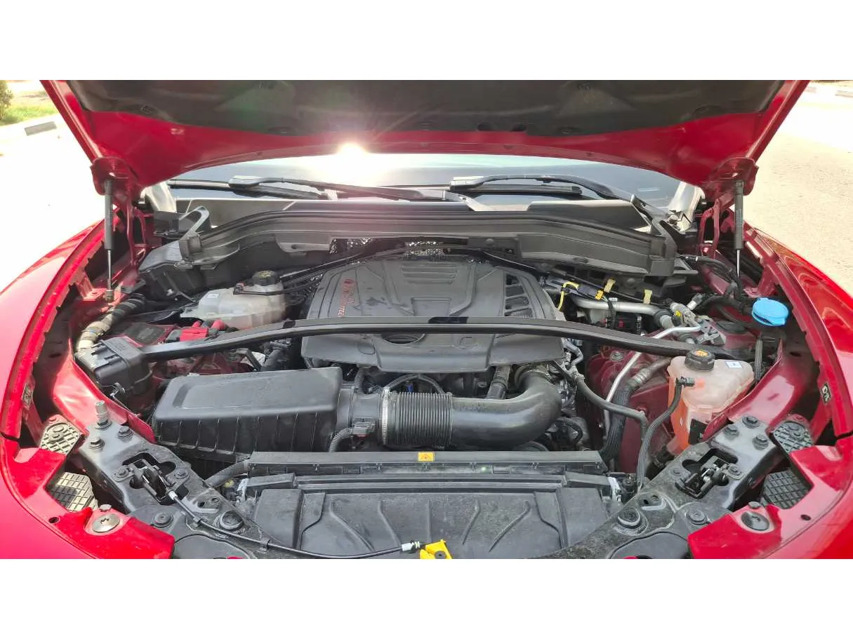 Car image 20