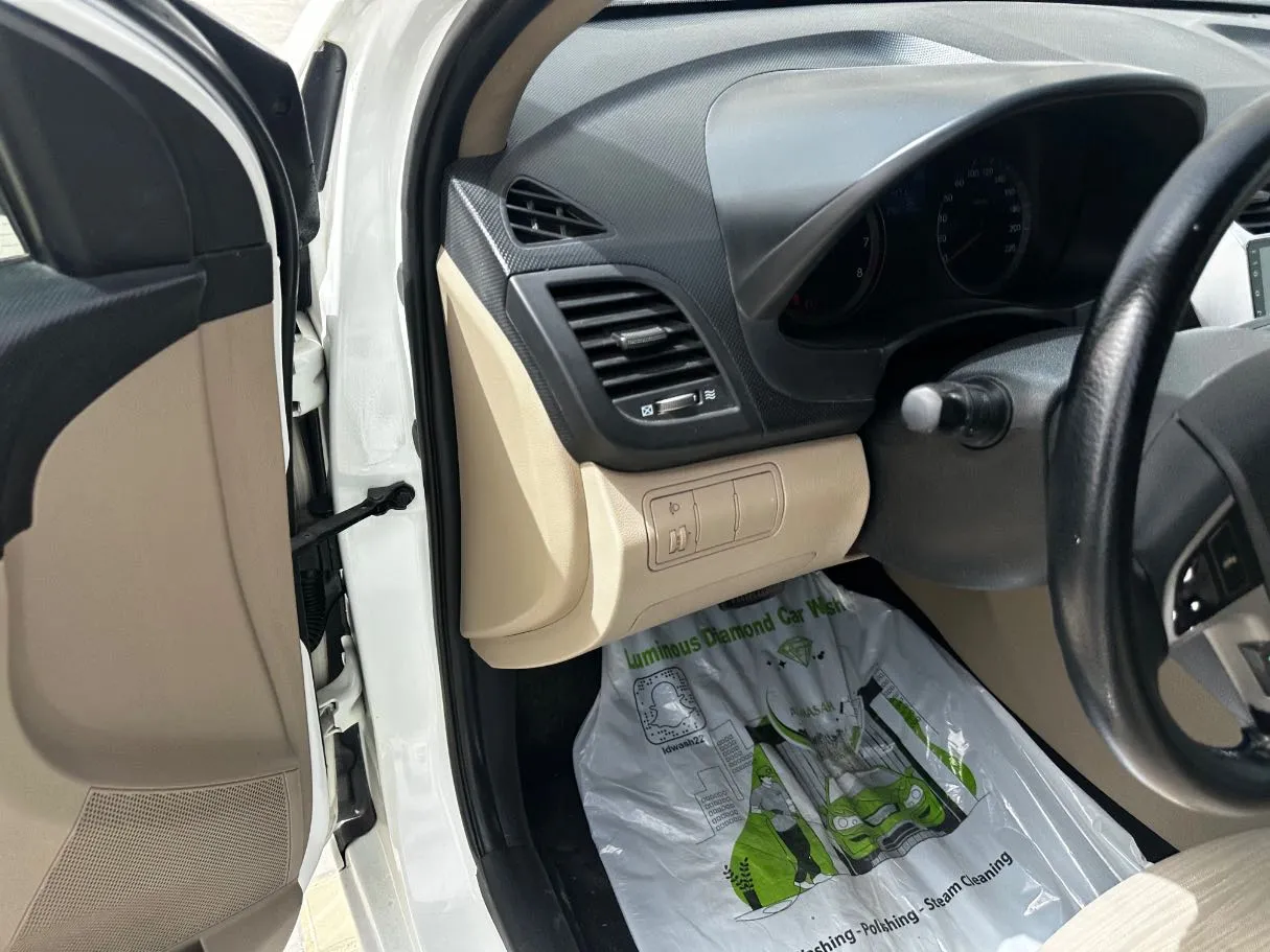 Car image 22
