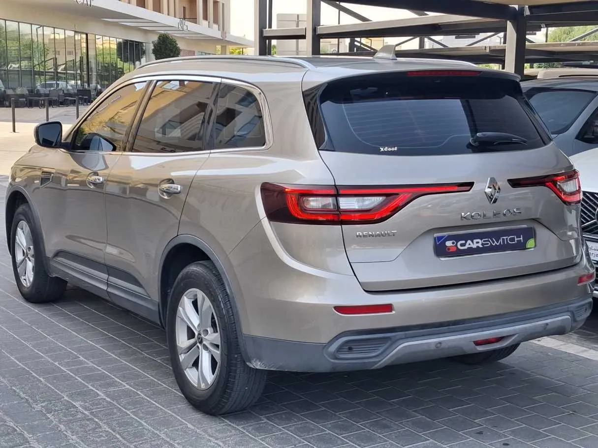 Car image 7