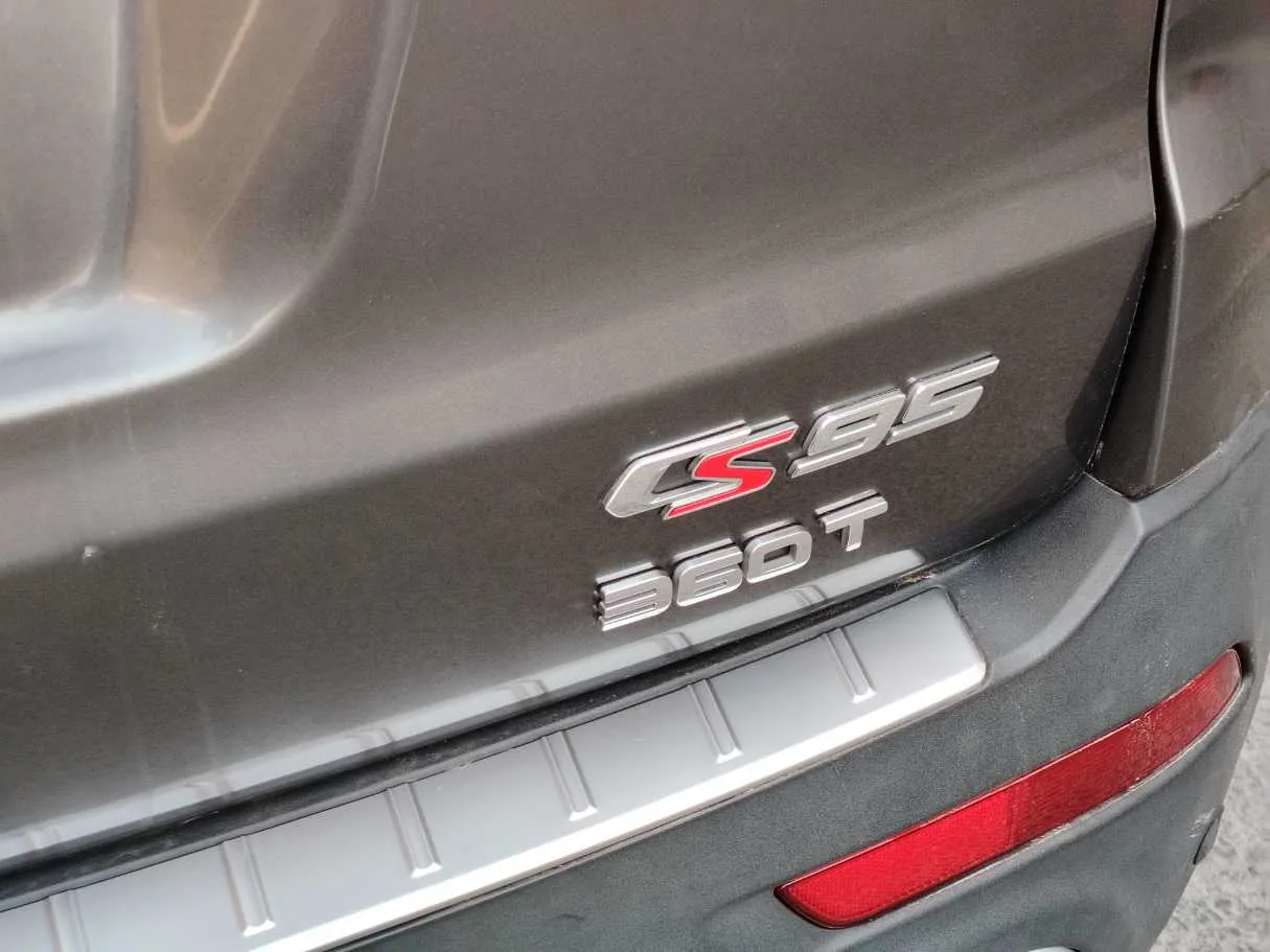 Car image 36
