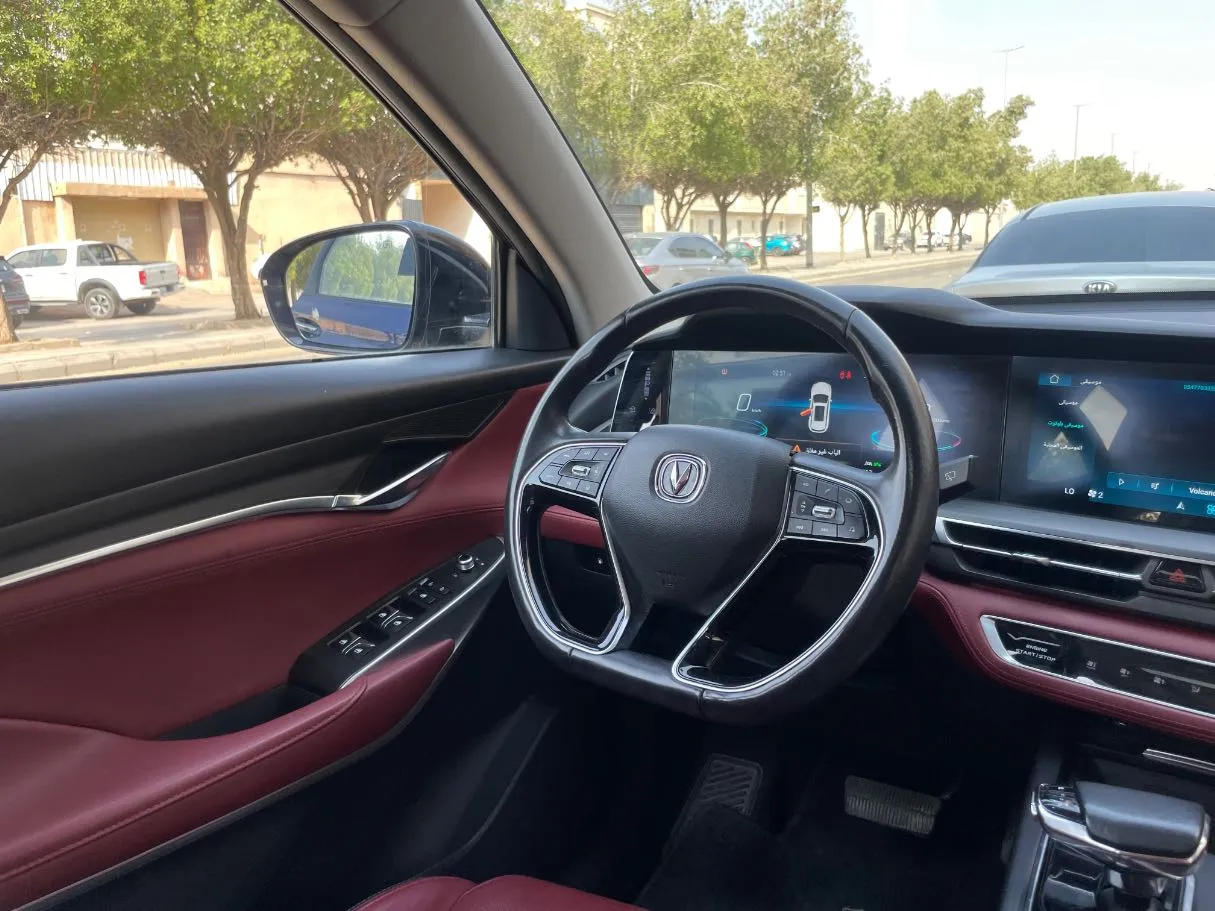 Car image 21