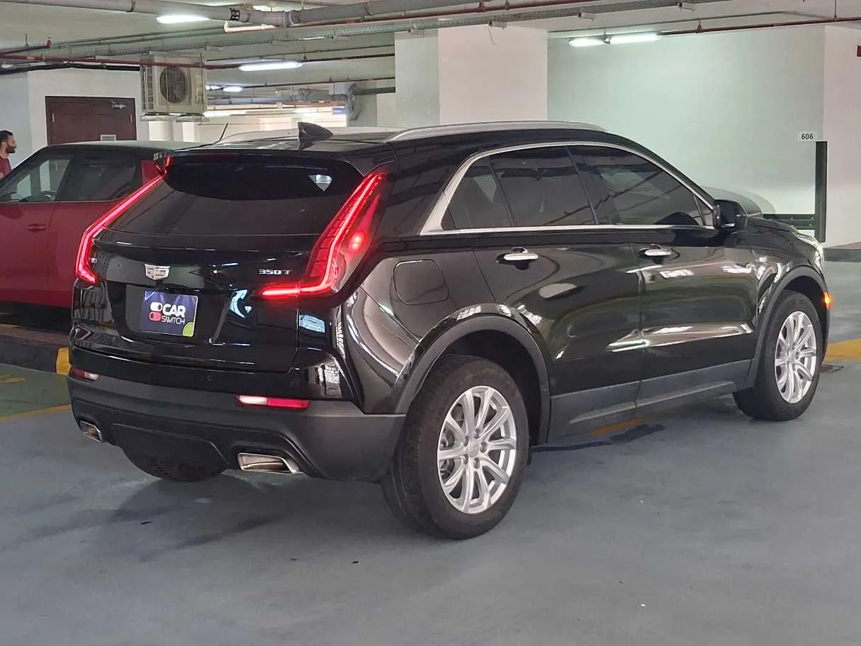 Car image 5