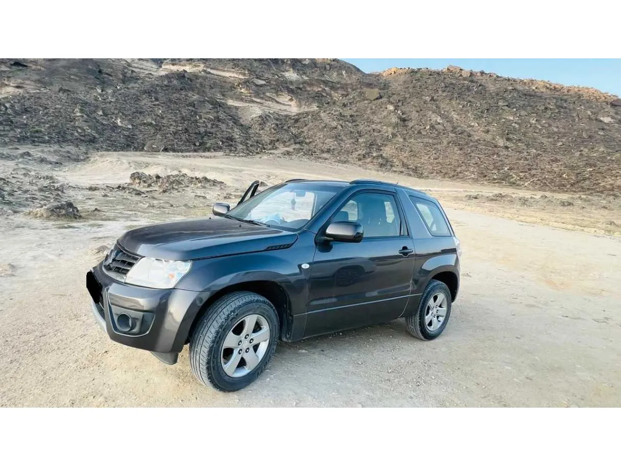 Car image 5