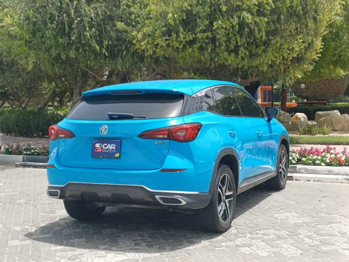 Car image 5