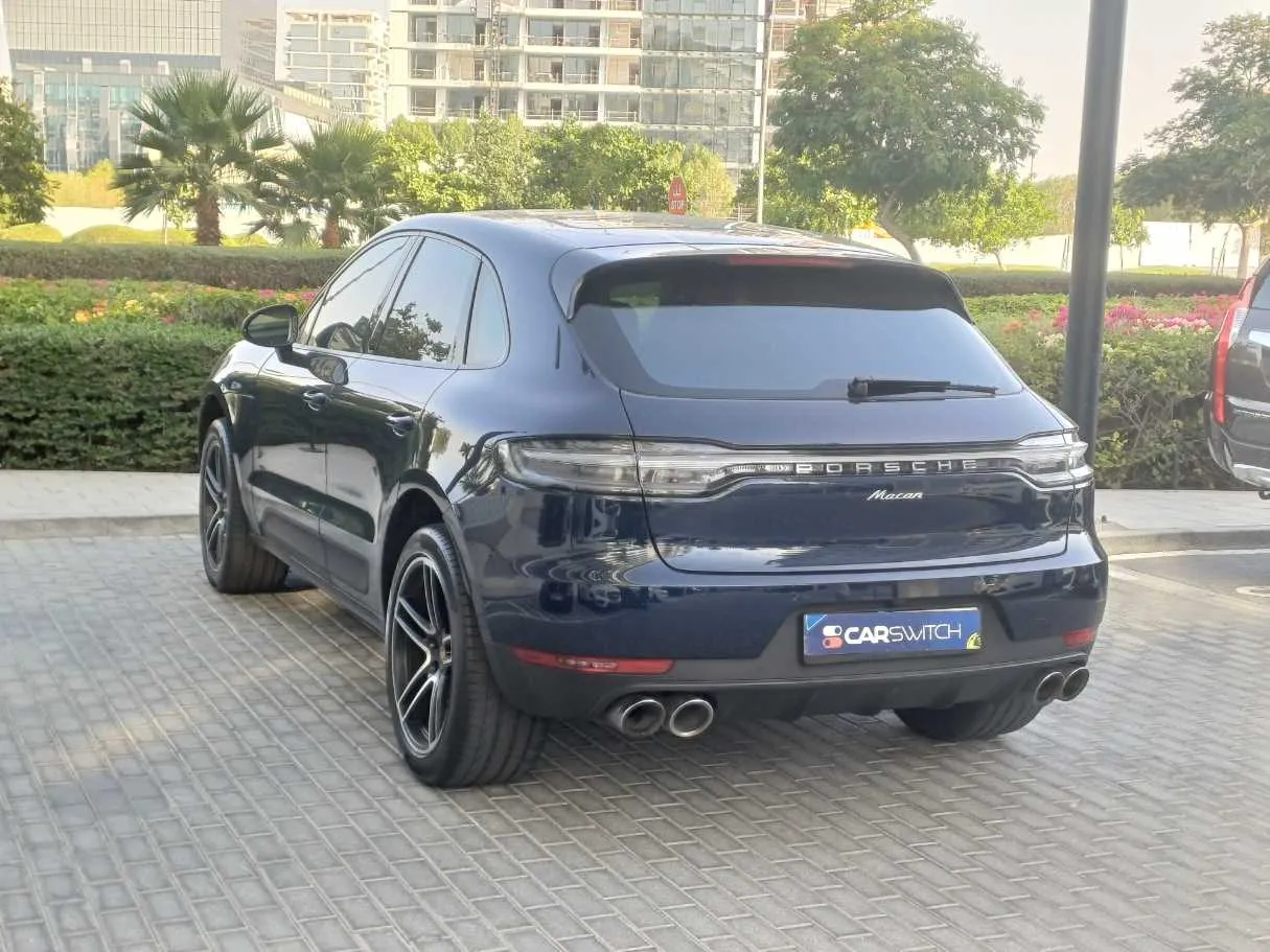 Car image 7