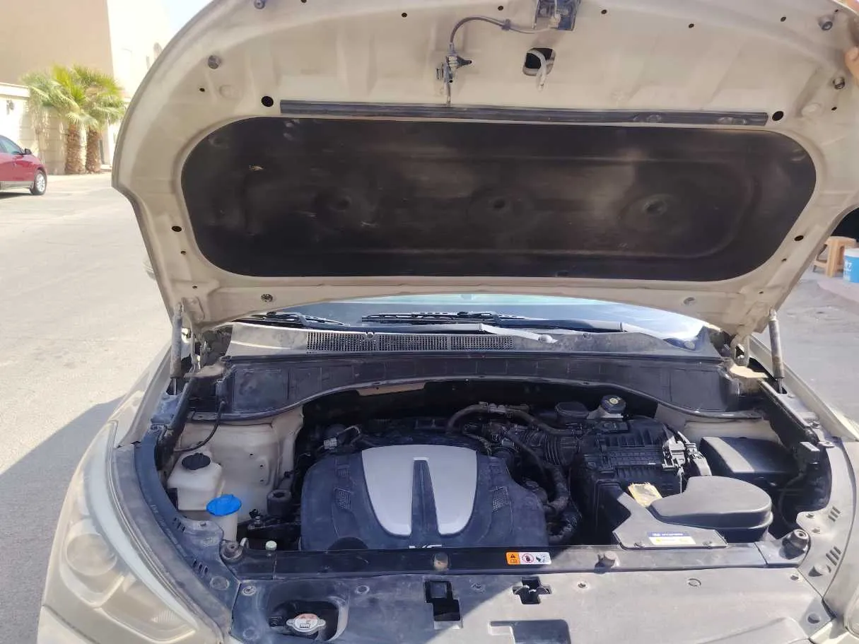 Car image 28